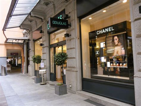 Shops with CHANEL in Lugano and surroundings title